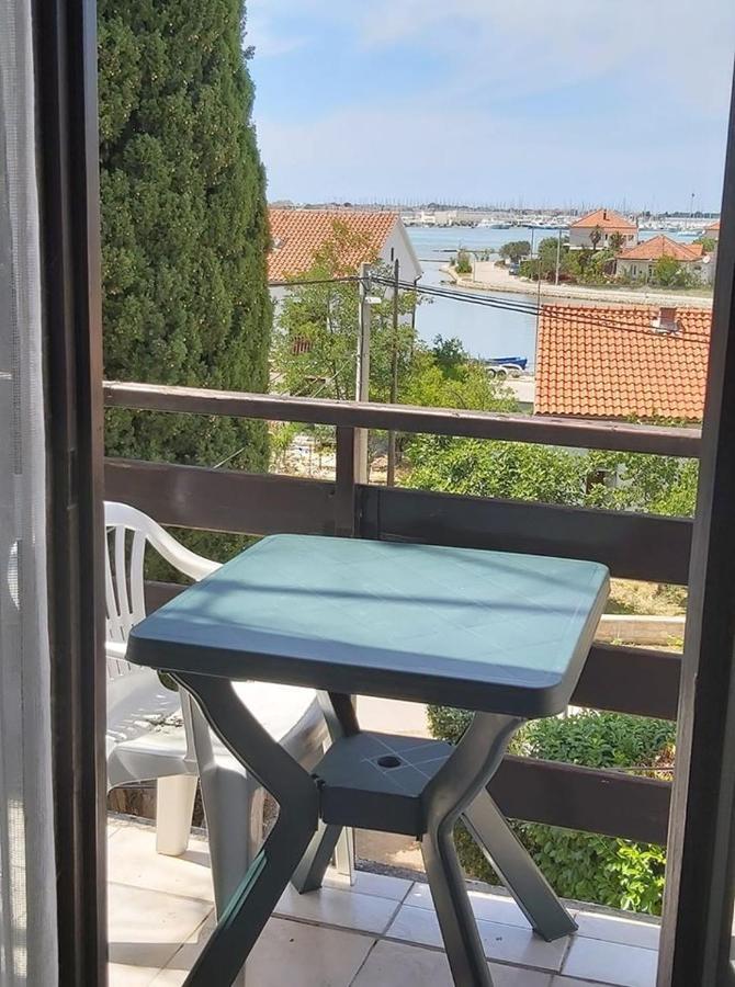 Apartmani Svitlana Sukošan Exteriör bild