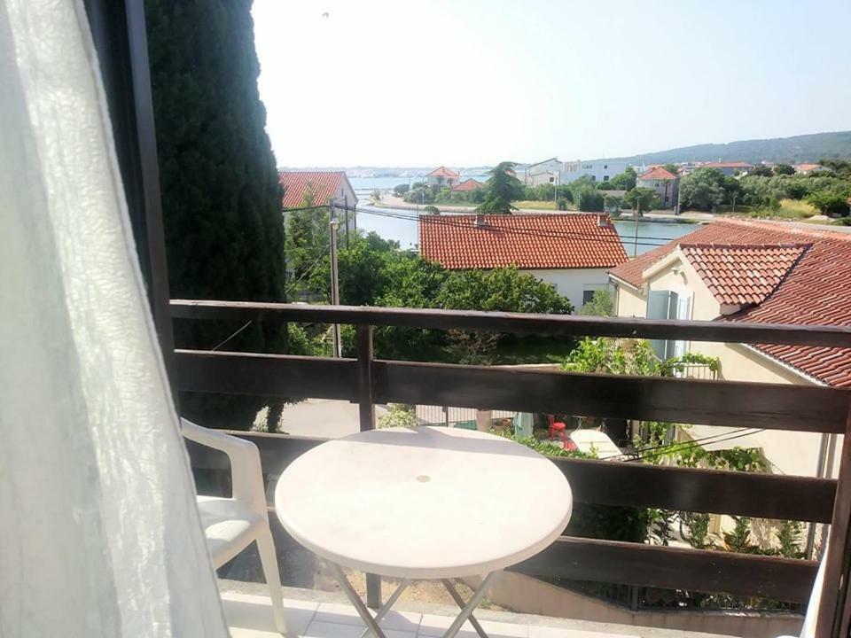 Apartmani Svitlana Sukošan Exteriör bild